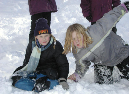 Børn i sneen