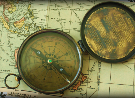 Kort og kompas. Foto: Calsidyrose, Creative Commons by 2.0